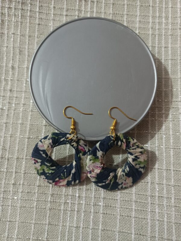 Fabric earrings - Image 2