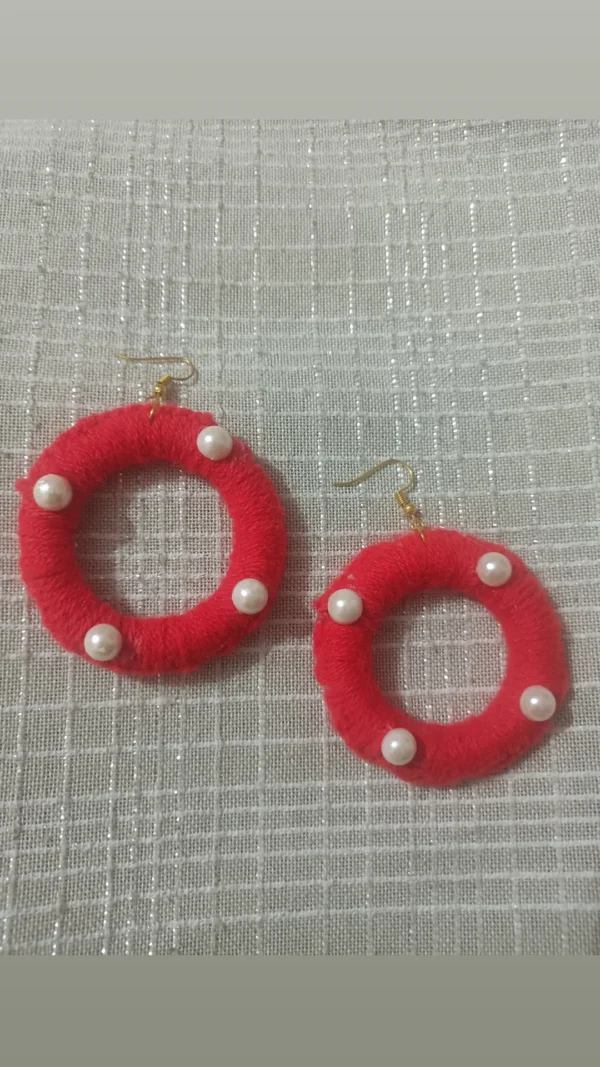 Woolen earrings